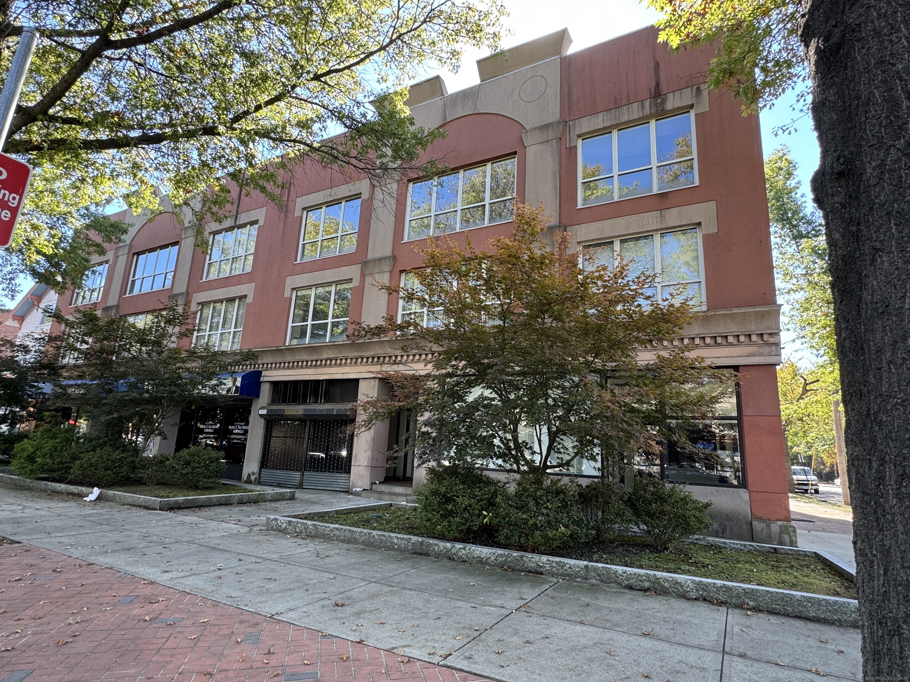 376 Whalley, New Haven, 06511, 0 , 0 ,0,Commercial For Sale,For Sale,Whalley,0,24131535