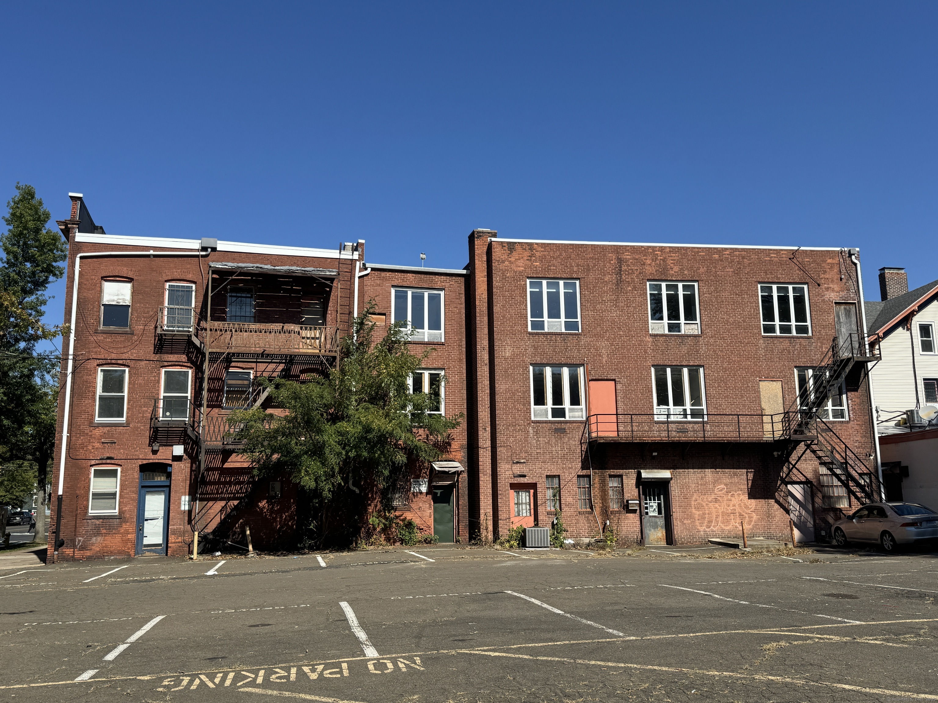 376 Whalley, New Haven, 06511, 0 , 0 ,0,Commercial For Sale,For Sale,Whalley,0,24131535