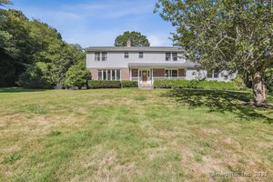 Homes for sale in Stonington, CT | 135 Stony Brook Rd, Stonington, CT 06378 | MLS# 24137257