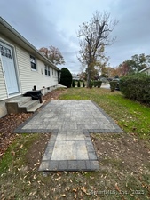 Homes for sale in Milford, CT | 5 Amherst Dr, Milford, CT 06461 | MLS# 24129454