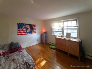 Homes for sale in Manchester, CT | 94 Middle Turnpike E #APT 4, Manchester, CT 06040 | MLS# 24127185