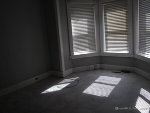 Homes for sale in Holyoke, MA | 13 Hampshire St, Holyoke, MA 01014 | MLS# 24137285