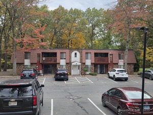 Homes for sale in Newington, CT | 35 Woodsedge Dr #APT 4C, Newington, CT 06111 | MLS# 24137188