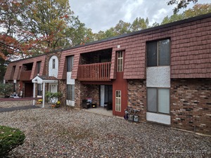 Homes for sale in Newington, CT | 35 Woodsedge Dr #APT 4C, Newington, CT 06111 | MLS# 24137188