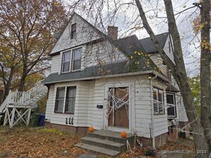 Homes for sale in Killingly, CT | 133 Maple St, Killingly, CT 06239 | MLS# 24137339