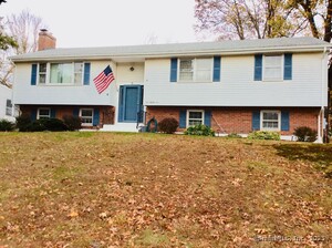 Homes for sale in Berlin, CT | 381 Chamberlain Hwy, Berlin, CT 06037 | MLS# 24137113