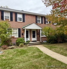 Homes for sale in Stamford, CT | 171 Sylvan Knoll Rd, Stamford, CT 06902 | MLS# 24137378