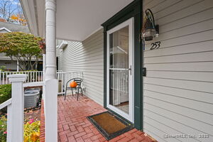 Homes for sale in Trumbull, CT | 253 Mayfield Dr #253, Trumbull, CT 06611 | MLS# 24137312