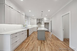 Homes for sale in Danbury, CT | 6 Vista St, Danbury, CT 06811 | MLS# 24137426