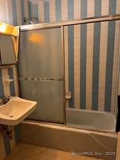 Homes for sale in Hartford, CT | 40 Owen St #APT B5, Hartford, CT 06105 | MLS# 24132336