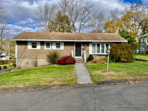 Homes for sale in Watertown, CT | 124 Plainfield Dr, Watertown, CT 06779 | MLS# 24137438