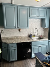 Homes for sale in Naugatuck, CT | 18 Bridge St #4B, Naugatuck, CT 06770 | MLS# 24137526