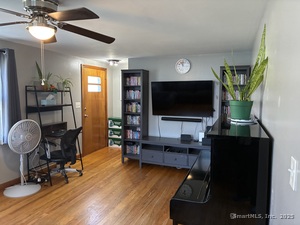 Homes for sale in Windsor, CT | 25 Maude Cir, Windsor, CT 06095 | MLS# 24133215