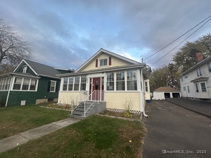 Homes for sale in Windsor, CT | 280 Deerfield Rd, Windsor, CT 06095 | MLS# 24137568