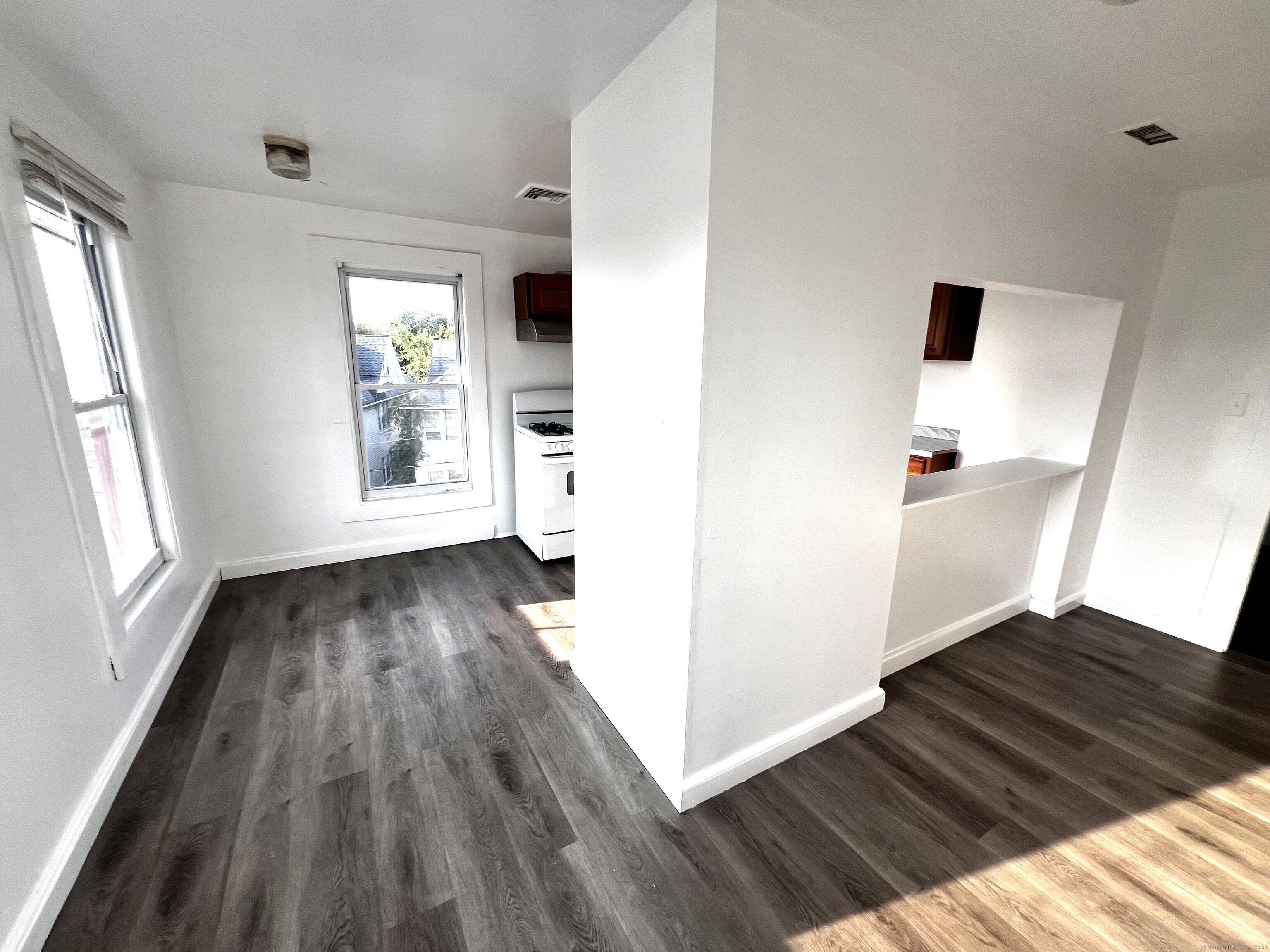 83 Seeley, Bridgeport, 06604, 1 Bedroom Bedrooms, 0 ,1 BathroomBathrooms,Residential Rental,For Sale,Seeley,0,24137617