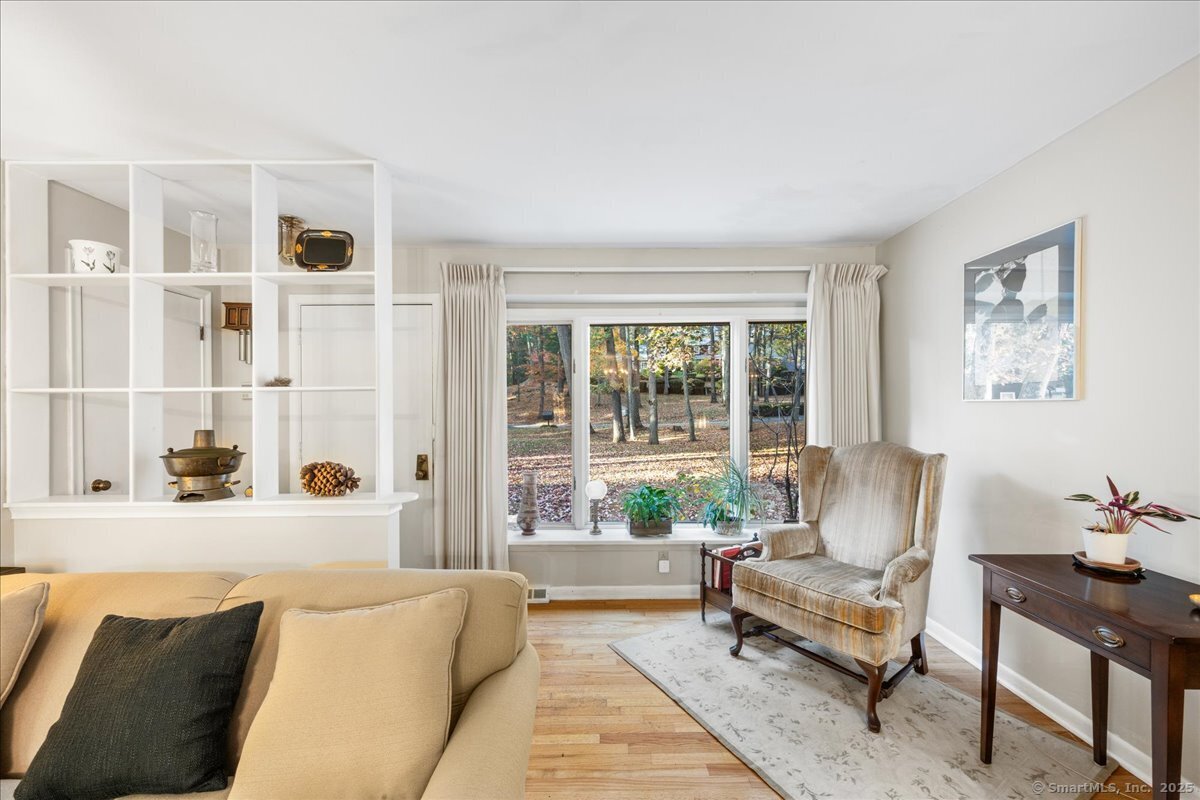 Photo 6 of 65 Main Street, Essex, CT