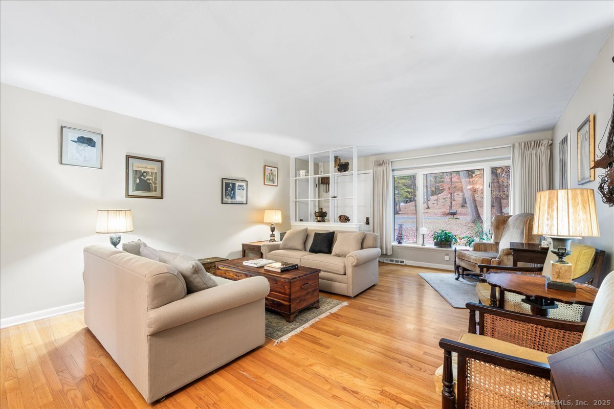 Photo 7 of 65 Main Street, Essex, CT