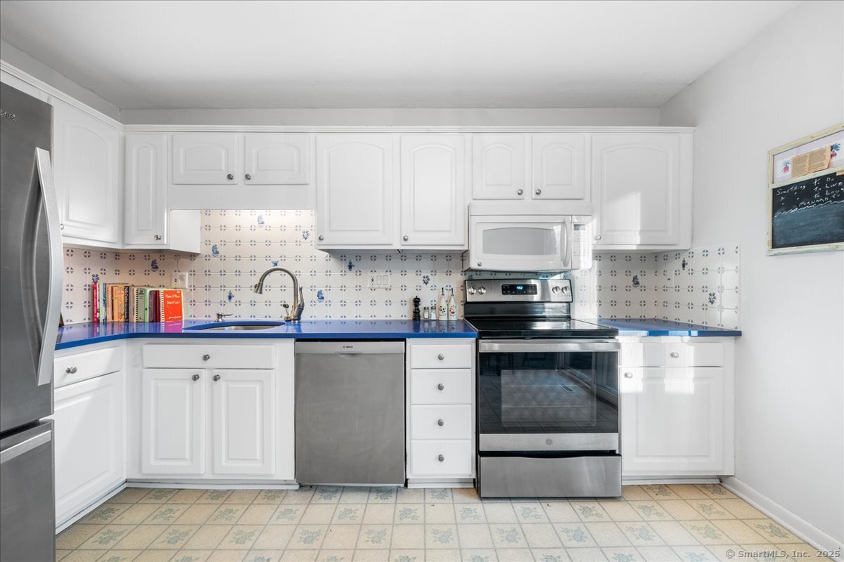 Photo 12 of 65 Main Street, Essex, CT