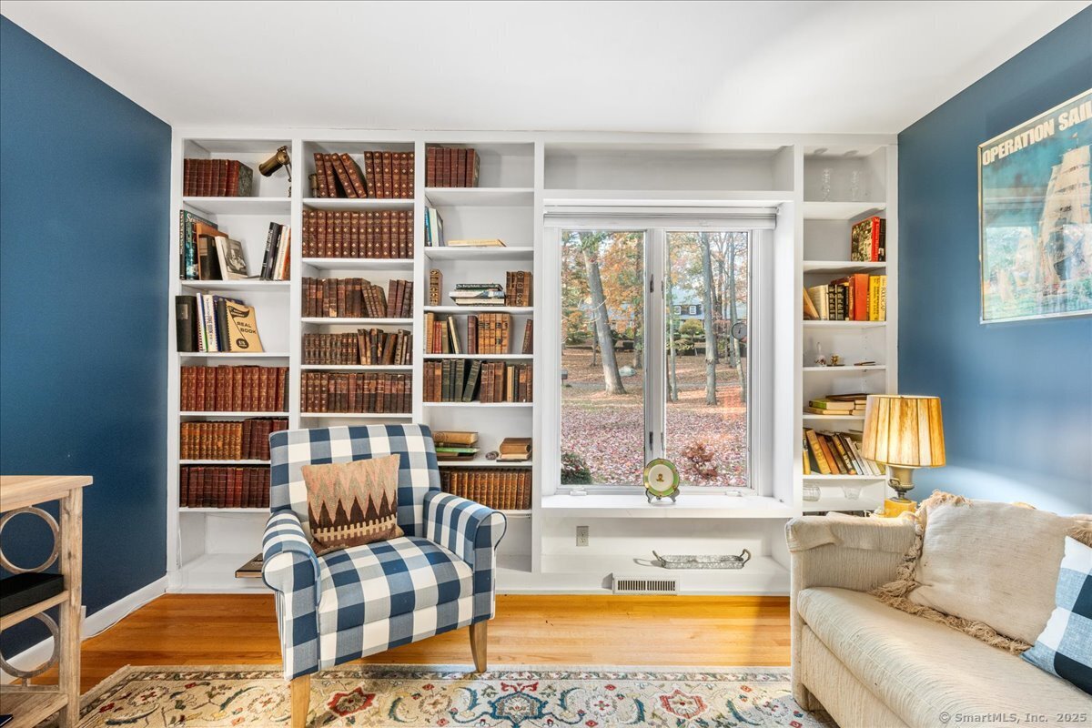 Photo 19 of 65 Main Street, Essex, CT