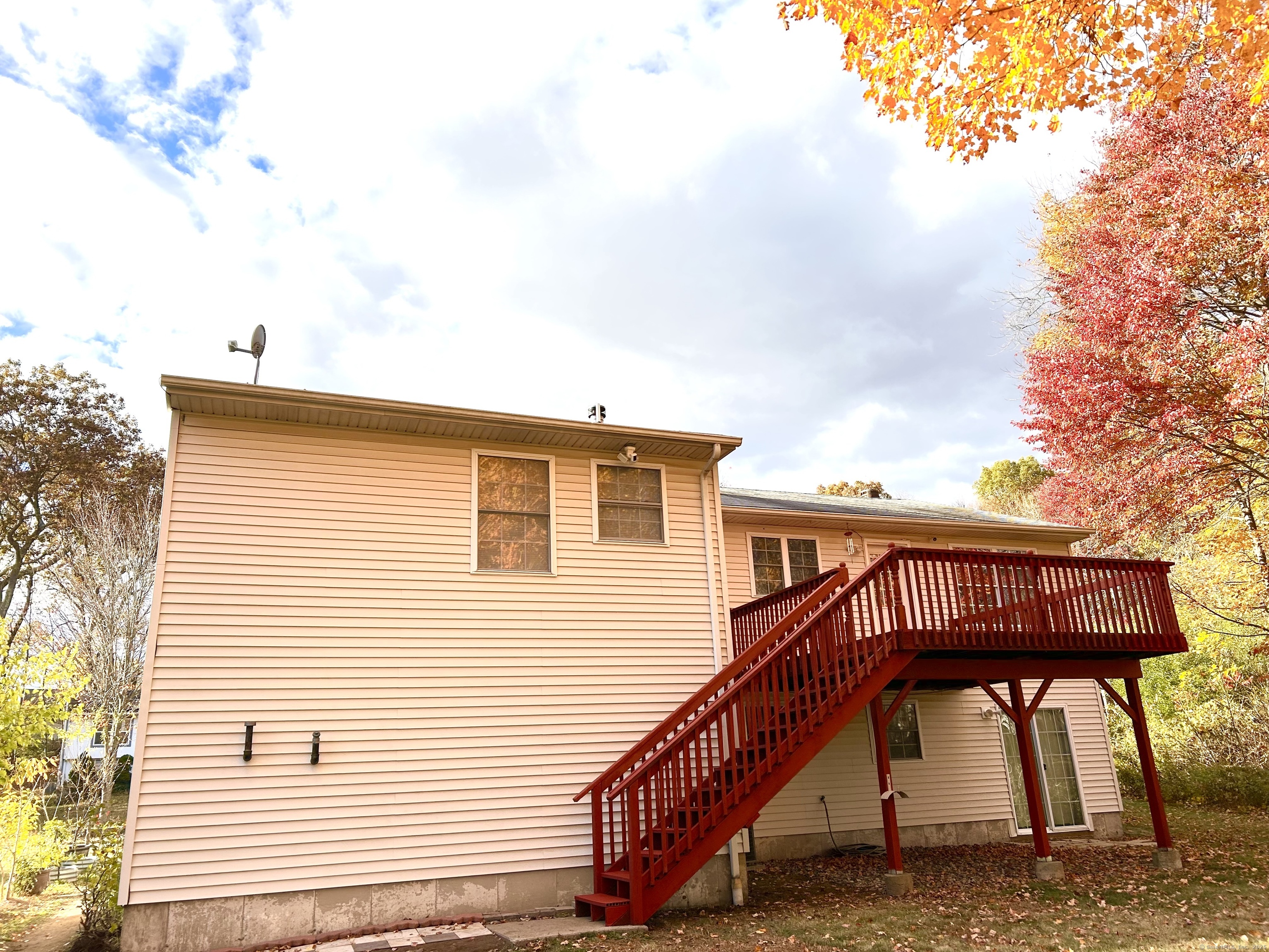 Homes for sale in Naugatuck, CT | 223 Osborn Rd, Naugatuck, CT 06770 | MLS# 24137626