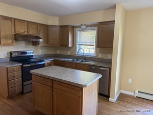 Homes for sale in Norwich, CT | 11 Carpenter St, Norwich, CT 06360 | MLS# 24128159