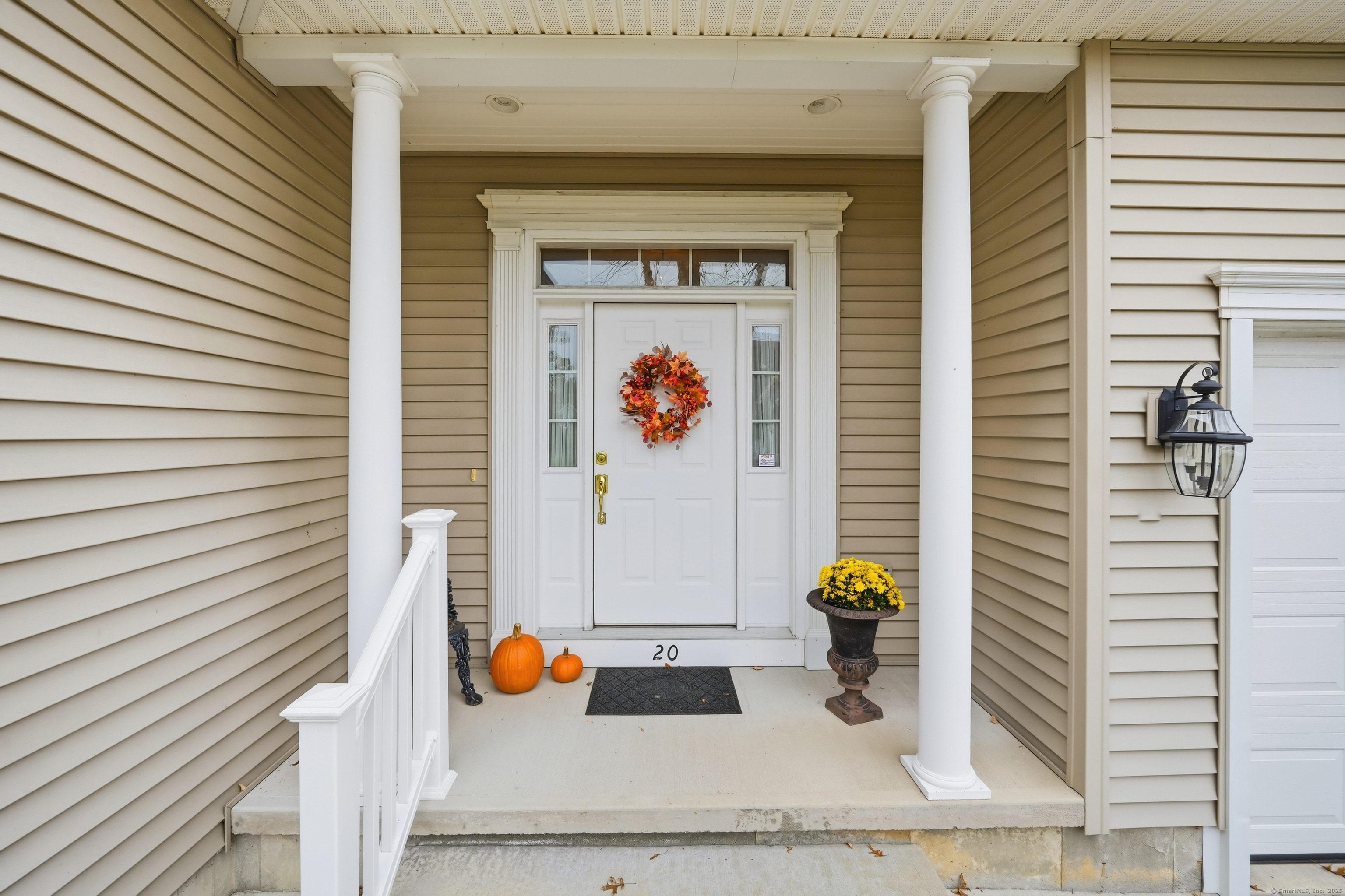 Homes for sale in Suffield, CT | 20 Greendale Dr, Suffield, CT 06078 | MLS# 24137680