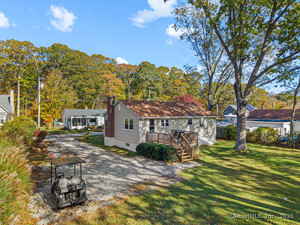 Homes for sale in East Lyme, CT | 48 Billow Rd, East Lyme, CT 06357 | MLS# 24137801