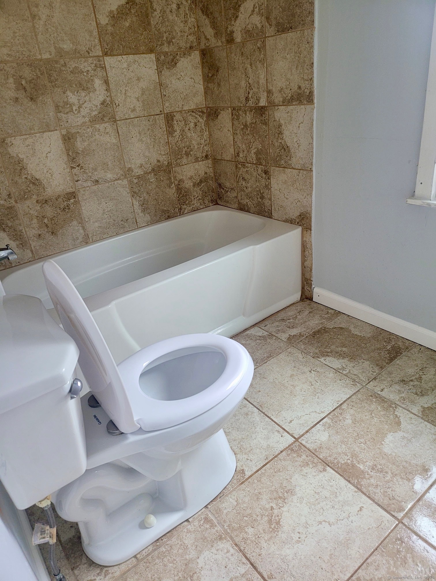 Homes for sale in Enfield, CT | 42 Hartford Ave, Enfield, CT 06082 | MLS# 24137746