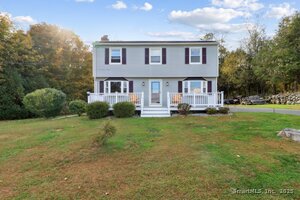 Homes for sale in Hartland, CT | 196 Center St, Hartland, CT 06091 | MLS# 24137975