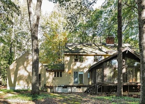 Homes for sale in Avon, CT | 51 Charing Cross, Avon, CT 06001 | MLS# 24132850