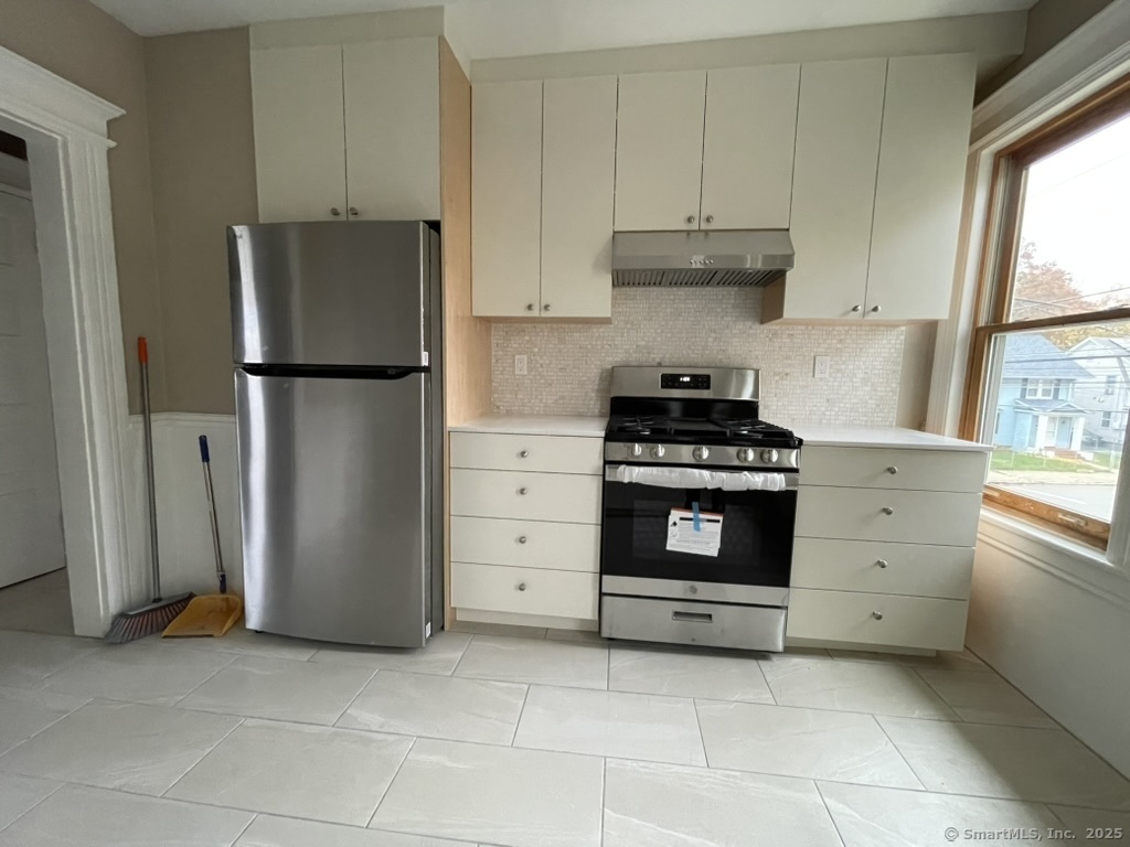 174 Fairview, Bridgeport, 06606, 3 Bedrooms Bedrooms, 0 ,1 BathroomBathrooms,Residential Rental,For Sale,Fairview,0,24138177