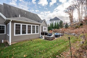 Homes for sale in Farmington, CT | 7 Newcastle Pl, Farmington, CT 06085 | MLS# 24136040