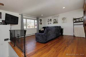 Homes for sale in Naugatuck, CT | 463 Mulberry St, Naugatuck, CT 06770 | MLS# 24137490