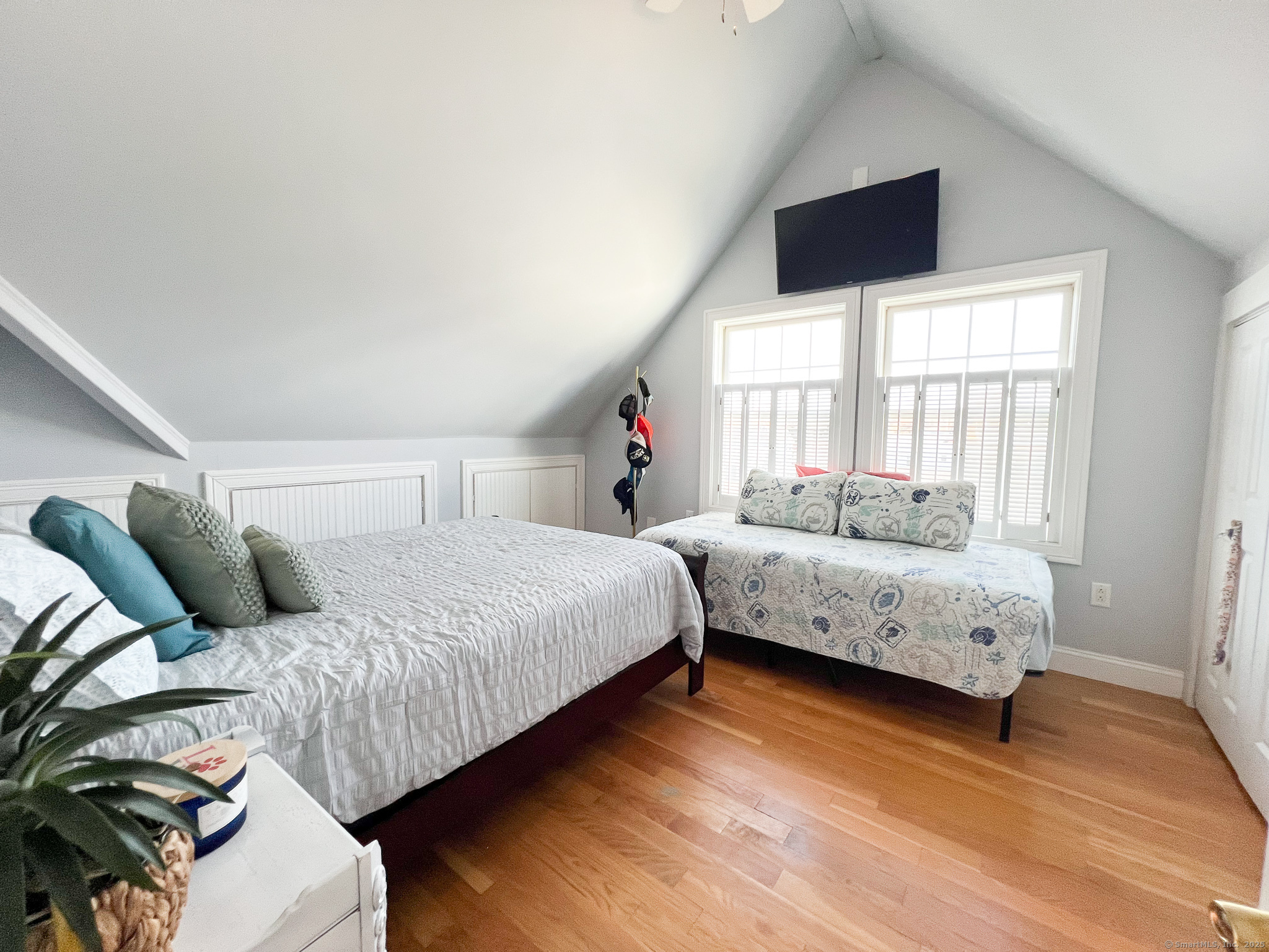 712 Broadway, Milford, 06460, 2 Bedrooms Bedrooms, 0 ,2 BathroomsBathrooms,Residential Rental,For Sale,Broadway,0,24136869