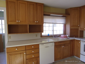 Homes for sale in Watertown, CT | 99 Norway St, Watertown, CT 06779 | MLS# 24138168