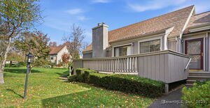 Homes for sale in Stratford, CT | 375 Piute Ln #B, Stratford, CT 06614 | MLS# 24138198