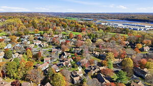 Homes for sale in Stratford, CT | 375 Piute Ln #B, Stratford, CT 06614 | MLS# 24138198