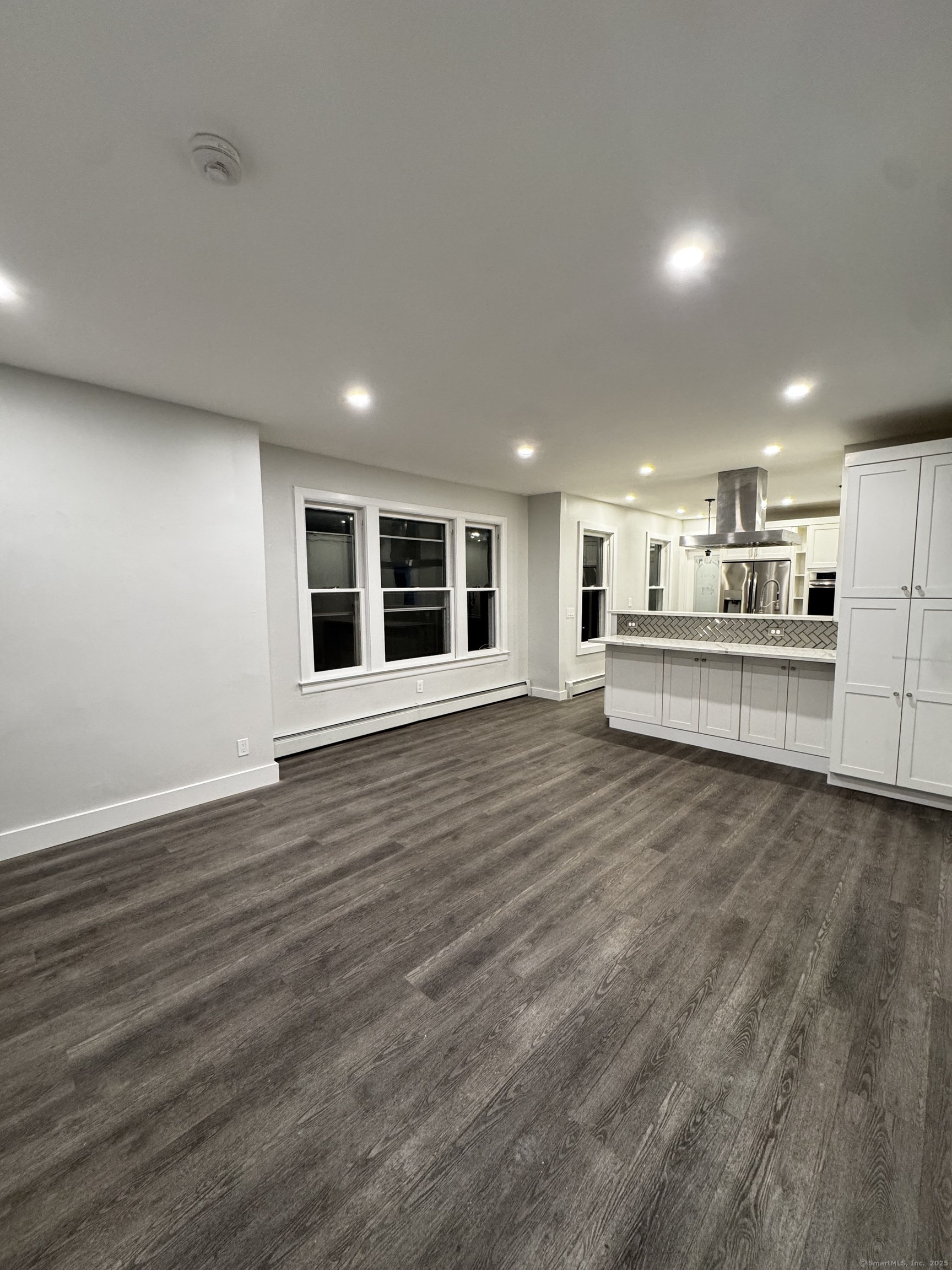 315 Garfield, Bridgeport, 06606, 9 Bedrooms Bedrooms, 0 ,4 BathroomsBathrooms,Residential Rental,For Sale,Garfield,0,24137853