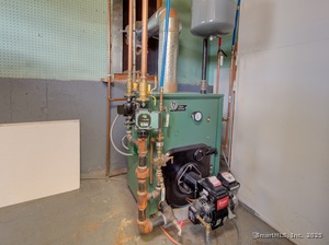 Homes for sale in Groton, CT | 12 Donna Dr, Groton, CT 06340 | MLS# 24137733