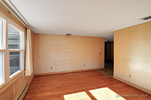 Homes for sale in Enfield, CT | 11 Carpet St, Enfield, CT 06082 | MLS# 24138317