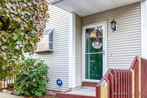 Homes for sale in Hamden, CT | 3409 Whitney Ave #APT 1, Hamden, CT 06518 | MLS# 24136630