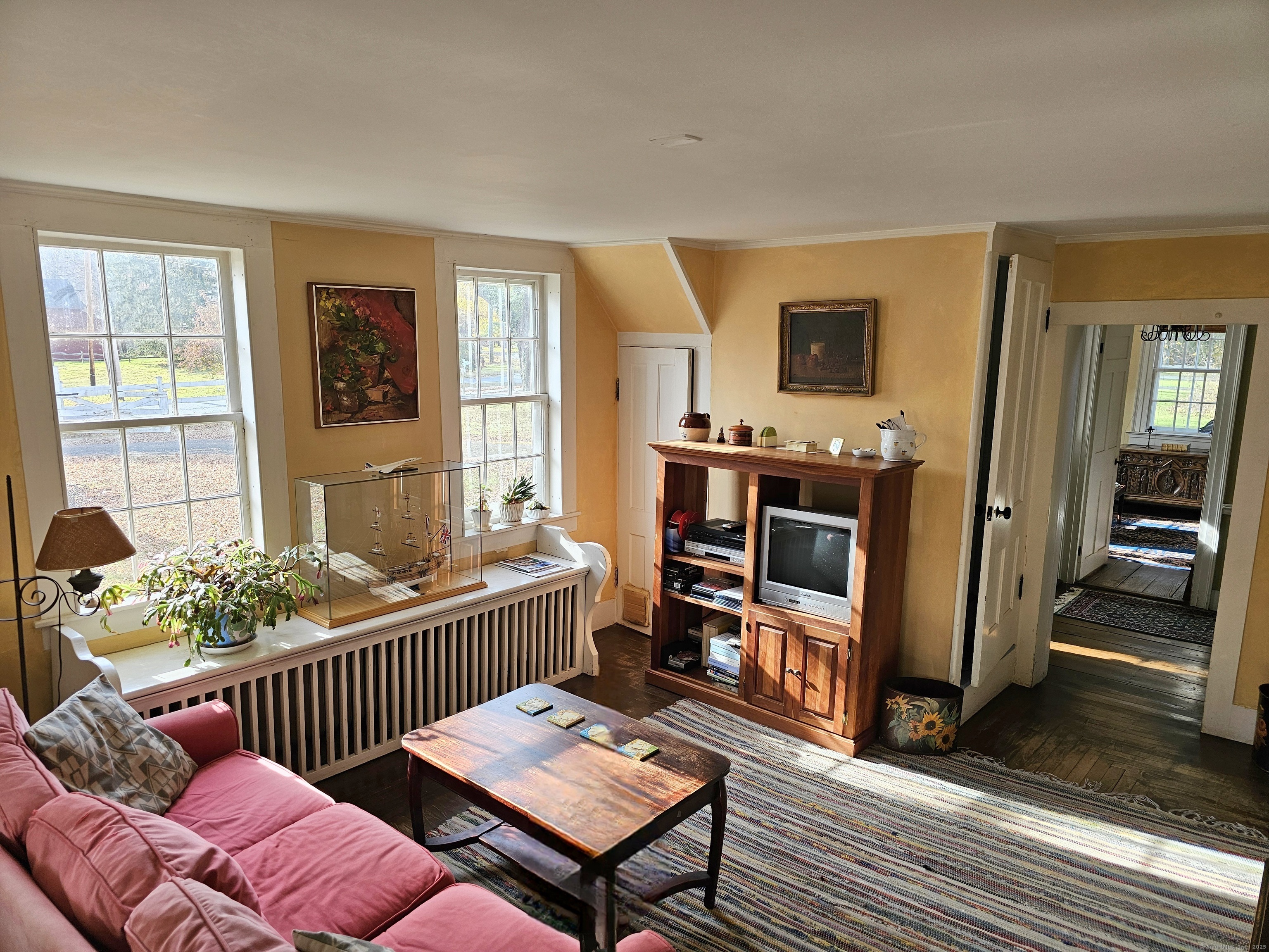 Homes for sale in Woodbury, CT | 28 School St, Woodbury, CT 06798 | MLS# 24138386