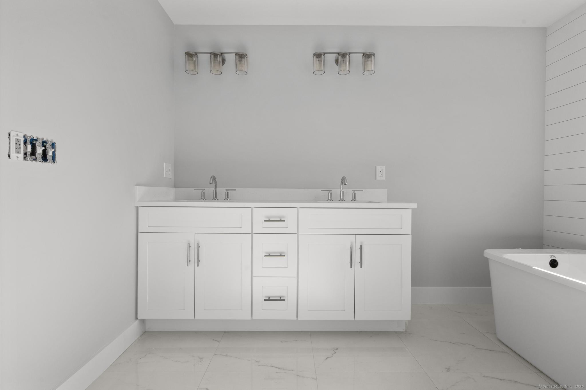 71 Platt, Milford, 06460, 4 Bedrooms Bedrooms, 0 ,3 BathroomsBathrooms,Single Family For Sale,For Sale,Platt,0,24138388