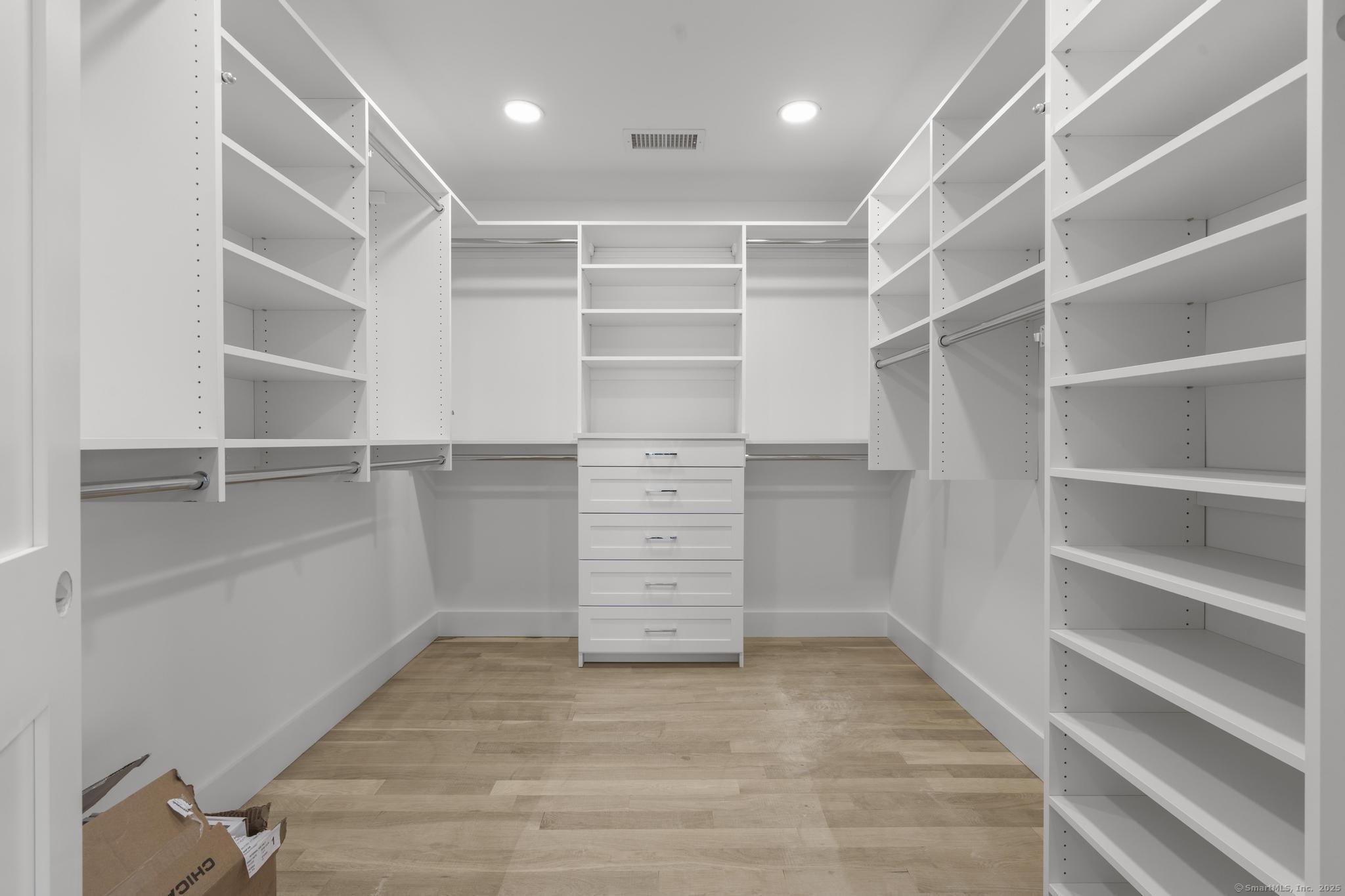 71 Platt, Milford, 06460, 4 Bedrooms Bedrooms, 0 ,3 BathroomsBathrooms,Single Family For Sale,For Sale,Platt,0,24138388