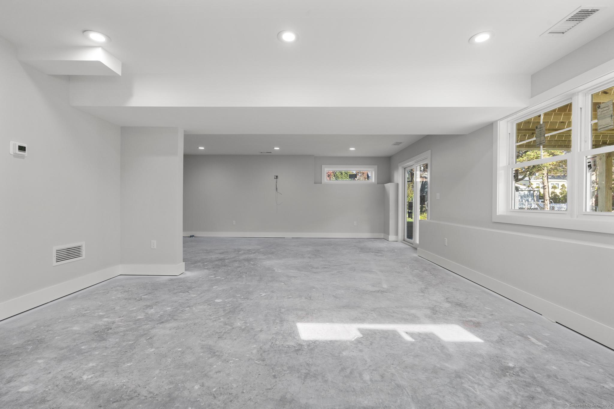 71 Platt, Milford, 06460, 4 Bedrooms Bedrooms, 0 ,3 BathroomsBathrooms,Single Family For Sale,For Sale,Platt,0,24138388