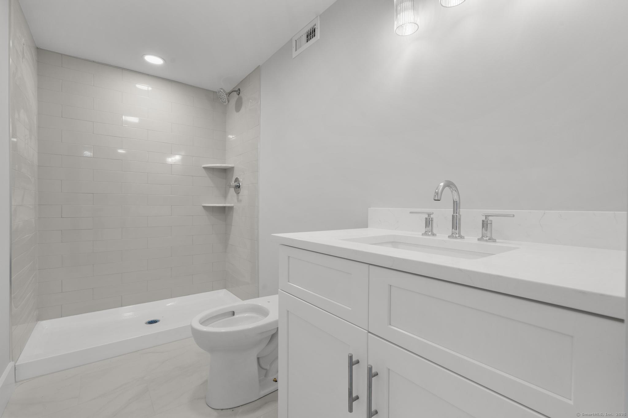 71 Platt, Milford, 06460, 4 Bedrooms Bedrooms, 0 ,3 BathroomsBathrooms,Single Family For Sale,For Sale,Platt,0,24138388