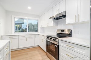 Homes for sale in Southbury, CT | 929 Heritage Vlg #B, Southbury, CT 06488 | MLS# 24138393