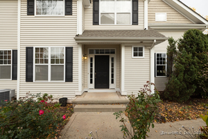 Homes for sale in West Hartford, CT | 49 Park Pl Cir #49, West Hartford, CT 06110 | MLS# 24138387