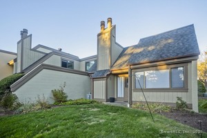 Homes for sale in Milford, CT | 85 Viscount Dr #1A, Milford, CT 06460 | MLS# 24137561