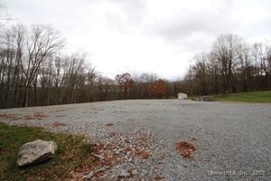 Homes for sale in Bozrah, CT | 408 Fitchville Rd, Bozrah, CT 06334 | MLS# 24138391